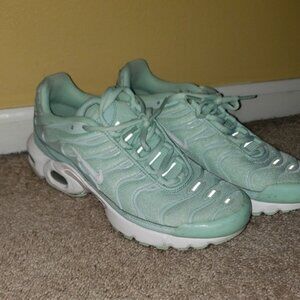 Nike Kids' Light Green Sneakers